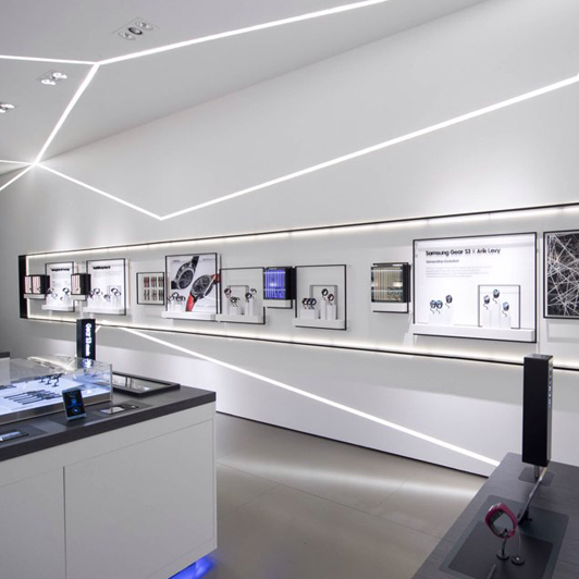 Innenansicht des Messestandes