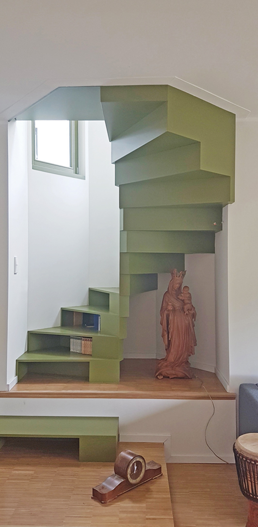 Fertige Treppe, Ansicht von vorne