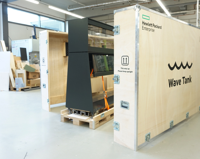 Wave Tank mit Transportbox